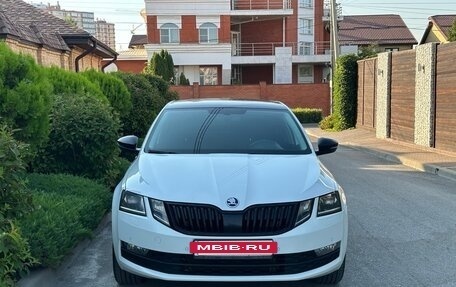 Skoda Octavia, 2018 год, 1 699 000 рублей, 2 фотография