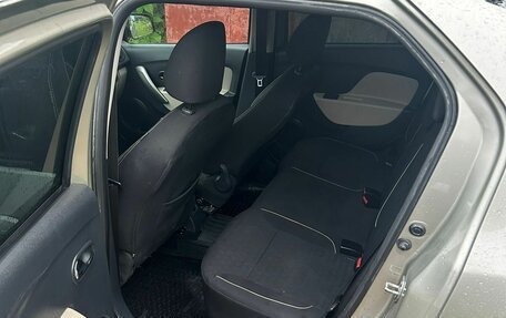 Renault Logan II, 2016 год, 780 000 рублей, 7 фотография