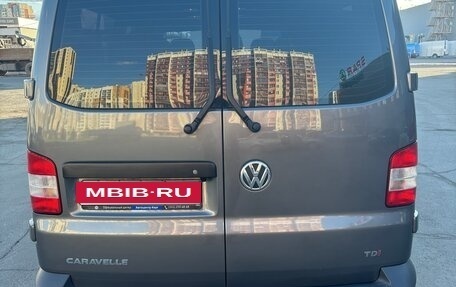 Volkswagen Caravelle T5, 2012 год, 2 400 000 рублей, 3 фотография
