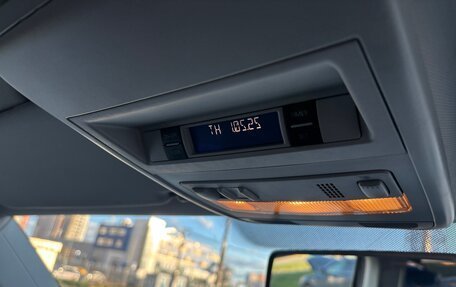 Volkswagen Caravelle T5, 2012 год, 2 400 000 рублей, 12 фотография