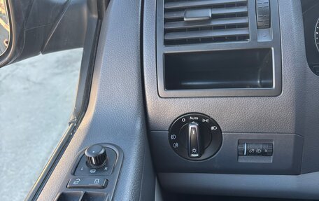 Volkswagen Caravelle T5, 2012 год, 2 400 000 рублей, 22 фотография