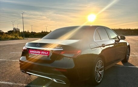 Mercedes-Benz E-Класс, 2020 год, 4 500 000 рублей, 4 фотография