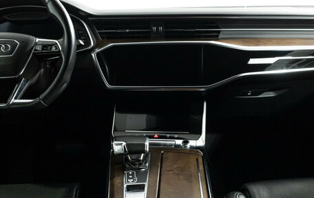 Audi A6, 2019 год, 3 379 898 рублей, 13 фотография
