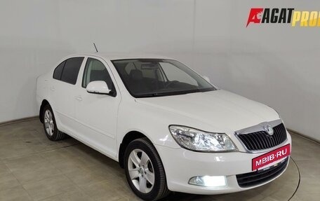 Skoda Octavia, 2012 год, 799 000 рублей, 3 фотография