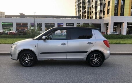 Skoda Fabia II, 2009 год, 550 000 рублей, 2 фотография