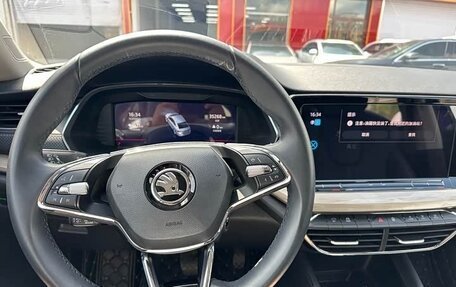 Skoda Octavia IV, 2022 год, 1 860 085 рублей, 4 фотография