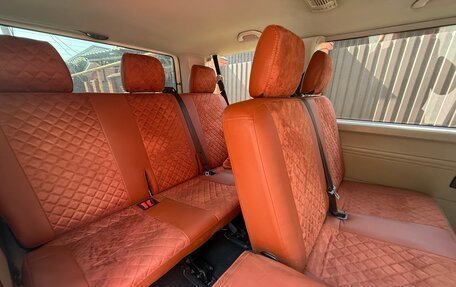 Volkswagen Caravelle T6 рестайлинг, 2015 год, 2 390 000 рублей, 3 фотография