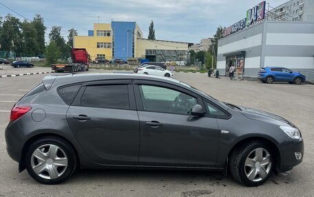 Opel Astra J, 2012 год, 630 000 рублей, 5 фотография