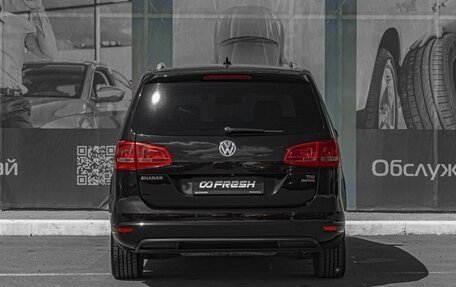 Volkswagen Sharan II, 2013 год, 1 399 000 рублей, 4 фотография
