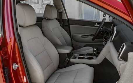 KIA Sportage IV рестайлинг, 2020 год, 2 369 000 рублей, 8 фотография