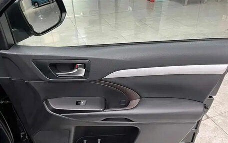 Toyota Highlander III, 2021 год, 3 716 080 рублей, 16 фотография