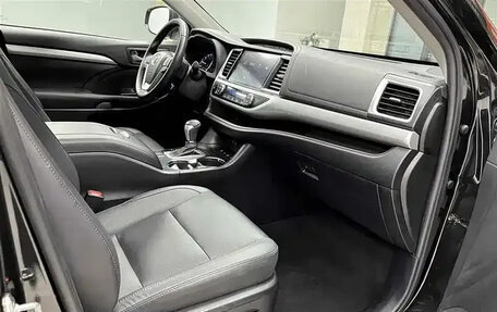 Toyota Highlander III, 2021 год, 3 716 080 рублей, 15 фотография