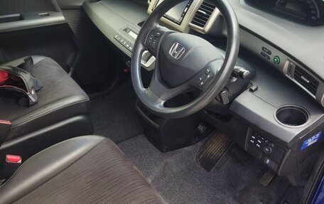 Honda Freed I, 2016 год, 1 300 000 рублей, 6 фотография
