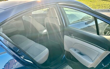 Hyundai Elantra VI рестайлинг, 2018 год, 920 000 рублей, 12 фотография