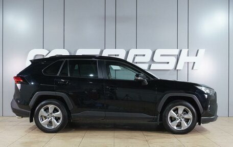 Toyota RAV4, 2021 год, 3 999 000 рублей, 5 фотография