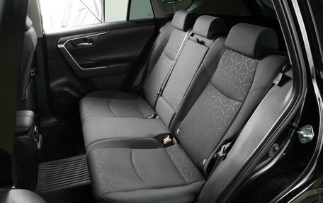 Toyota RAV4, 2021 год, 3 999 000 рублей, 9 фотография