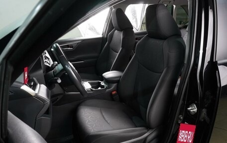 Toyota RAV4, 2021 год, 3 999 000 рублей, 10 фотография