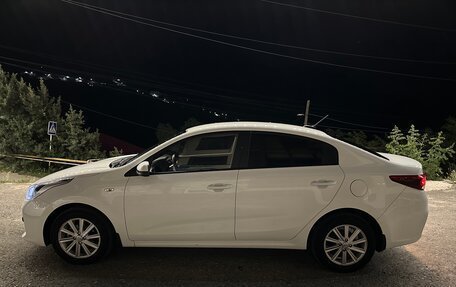 KIA Rio IV, 2018 год, 1 150 000 рублей, 4 фотография