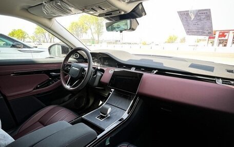 Land Rover Range Rover Evoque II, 2025 год, 4 990 000 рублей, 7 фотография