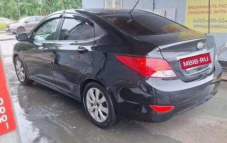 Hyundai Solaris II рестайлинг, 2012 год, 650 000 рублей, 6 фотография