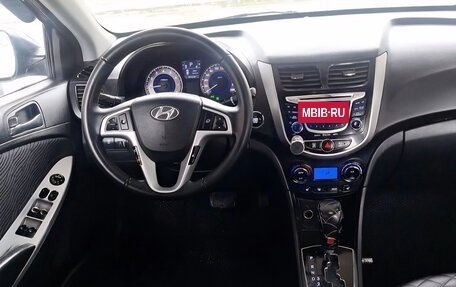 Hyundai Solaris II рестайлинг, 2012 год, 650 000 рублей, 15 фотография
