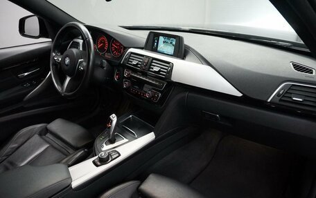 BMW 3 серия, 2018 год, 2 950 000 рублей, 11 фотография