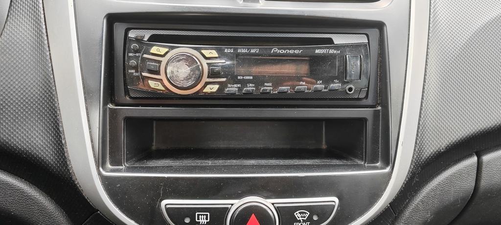 Hyundai Solaris I, 2012 год, 650 000 рублей, 15 фотография