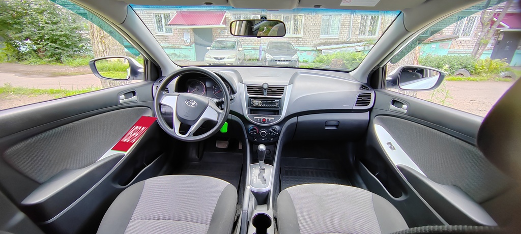 Hyundai Solaris I, 2012 год, 650 000 рублей, 13 фотография