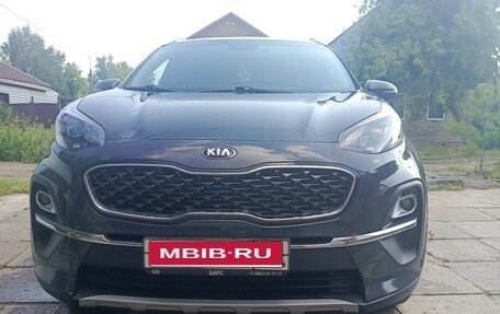 KIA Sportage IV рестайлинг, 2020 год, 2 850 000 рублей, 1 фотография
