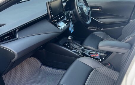 Toyota Corolla, 2019 год, 2 200 000 рублей, 10 фотография