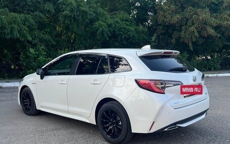 Toyota Corolla, 2019 год, 2 200 000 рублей, 4 фотография