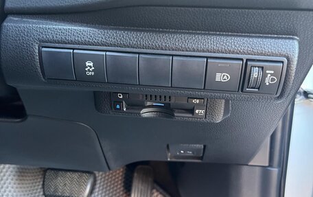 Toyota Corolla, 2019 год, 2 200 000 рублей, 17 фотография