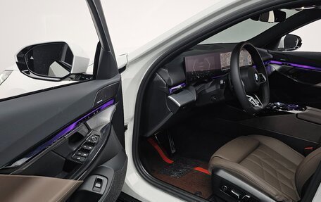 BMW 5 серия, 2025 год, 6 780 000 рублей, 8 фотография
