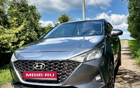 Hyundai Solaris II рестайлинг, 2020 год, 1 500 000 рублей, 3 фотография