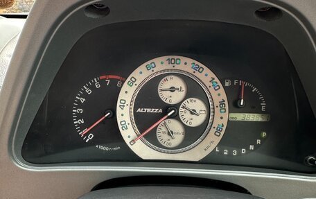 Toyota Altezza, 1999 год, 700 000 рублей, 38 фотография