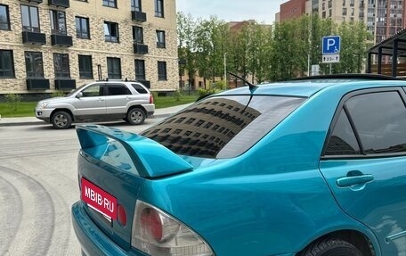 Toyota Altezza, 1999 год, 700 000 рублей, 34 фотография