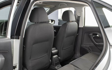 Volkswagen Polo VI (EU Market), 2013 год, 900 000 рублей, 11 фотография