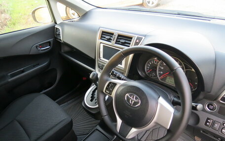 Toyota Ractis II, 2014 год, 890 000 рублей, 13 фотография
