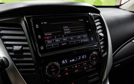 Mitsubishi Pajero Sport III рестайлинг, 2017 год, 2 800 000 рублей, 20 фотография