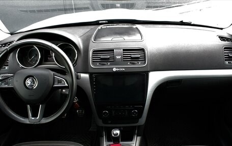 Skoda Yeti I рестайлинг, 2016 год, 1 395 000 рублей, 20 фотография