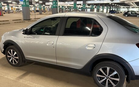 Renault Logan II, 2022 год, 1 300 000 рублей, 4 фотография