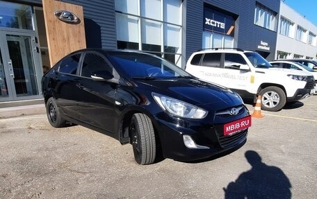 Hyundai Solaris II рестайлинг, 2012 год, 670 000 рублей, 3 фотография
