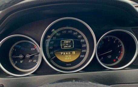 Mercedes-Benz C-Класс, 2011 год, 1 200 000 рублей, 2 фотография