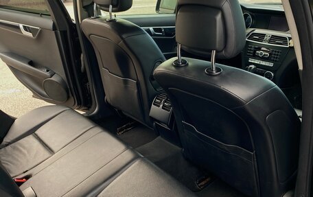 Mercedes-Benz C-Класс, 2011 год, 1 200 000 рублей, 10 фотография