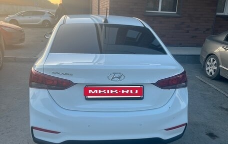 Hyundai Solaris II рестайлинг, 2018 год, 850 000 рублей, 3 фотография