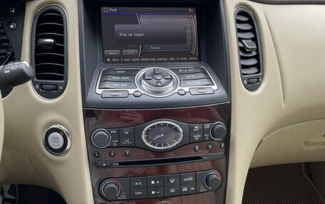 Infiniti QX50 I рестайлинг, 2014 год, 1 600 000 рублей, 9 фотография