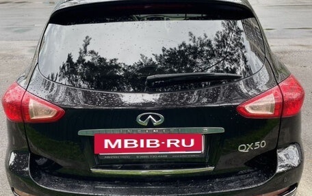 Infiniti QX50 I рестайлинг, 2014 год, 1 600 000 рублей, 6 фотография