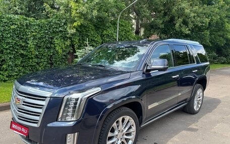 Cadillac Escalade IV, 2019 год, 5 500 000 рублей, 2 фотография