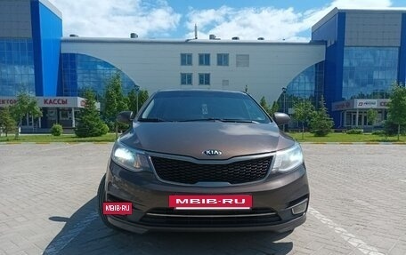 KIA Rio III рестайлинг, 2015 год, 920 000 рублей, 2 фотография