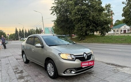 Renault Logan II, 2014 год, 700 000 рублей, 2 фотография
